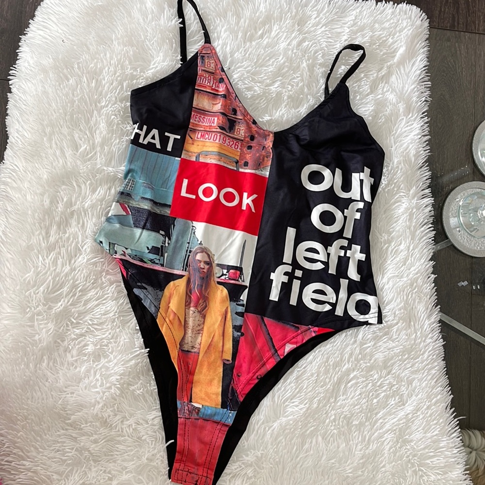 Brand new swimsuit 🩱